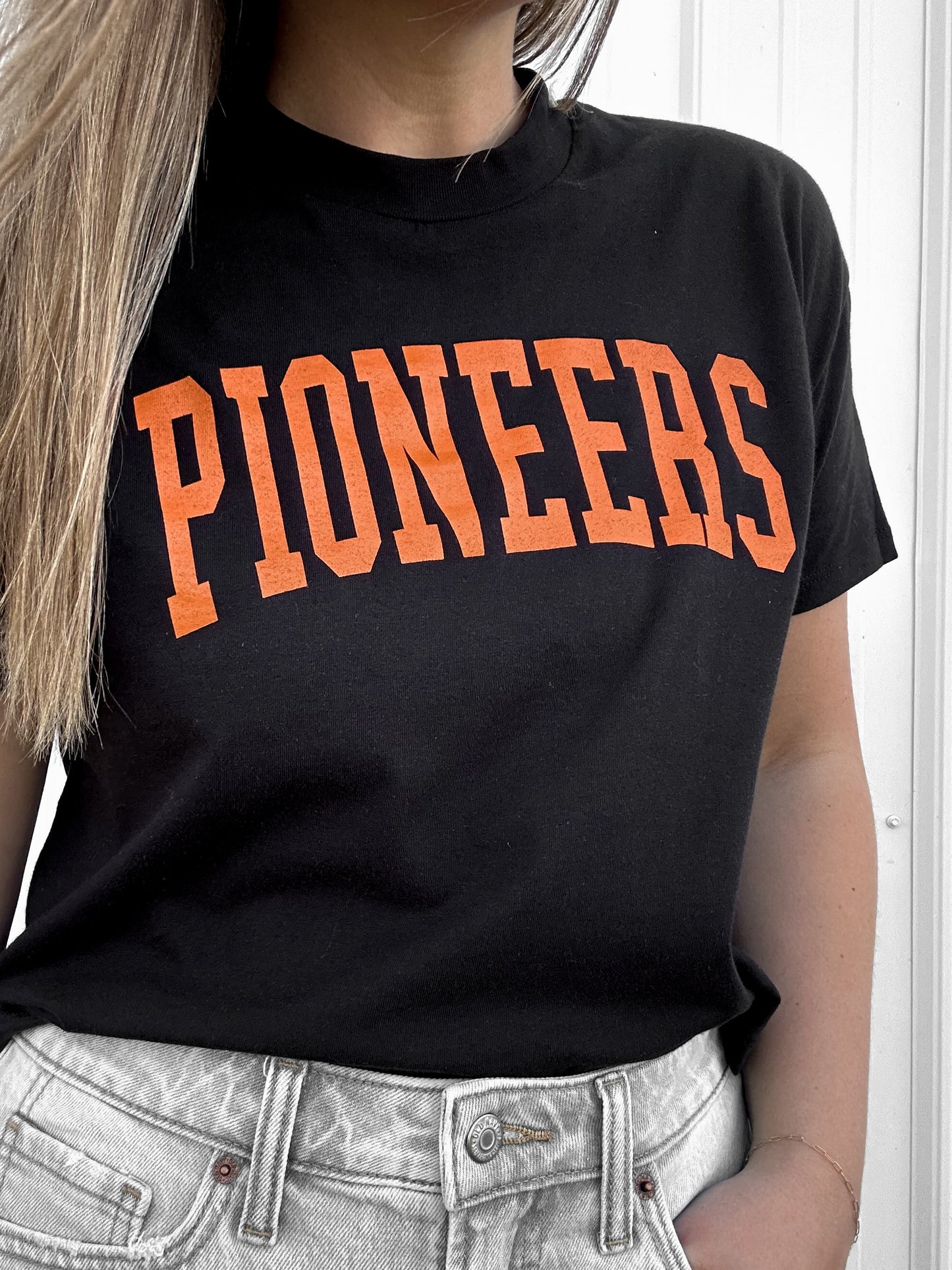 Pioneers Cropped T-Shirt