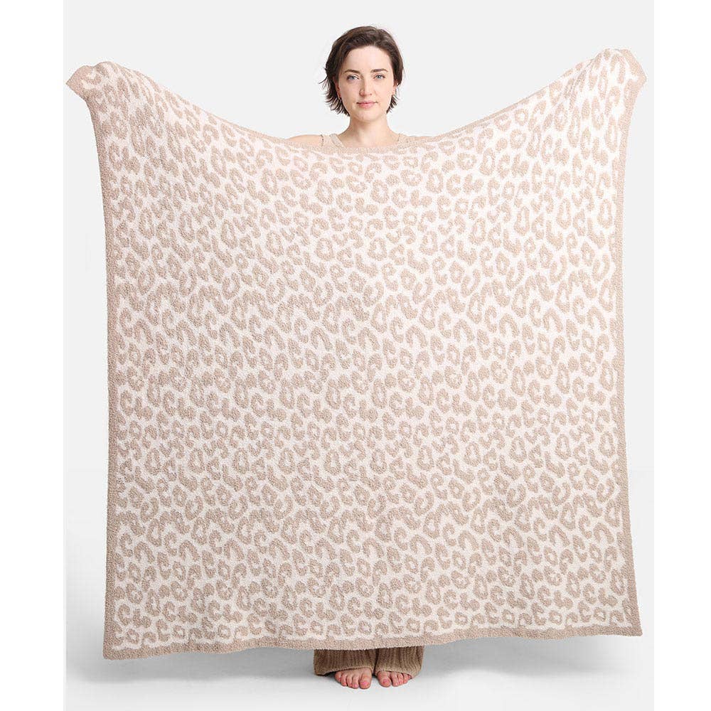 Leopard Patterned Reversible Throw Blanket
: Beige