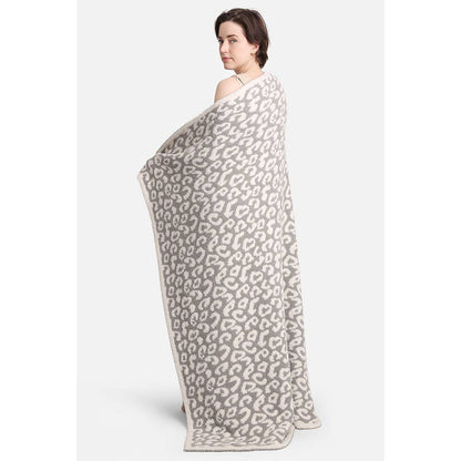 Leopard Patterned Reversible Throw Blanket: Grey