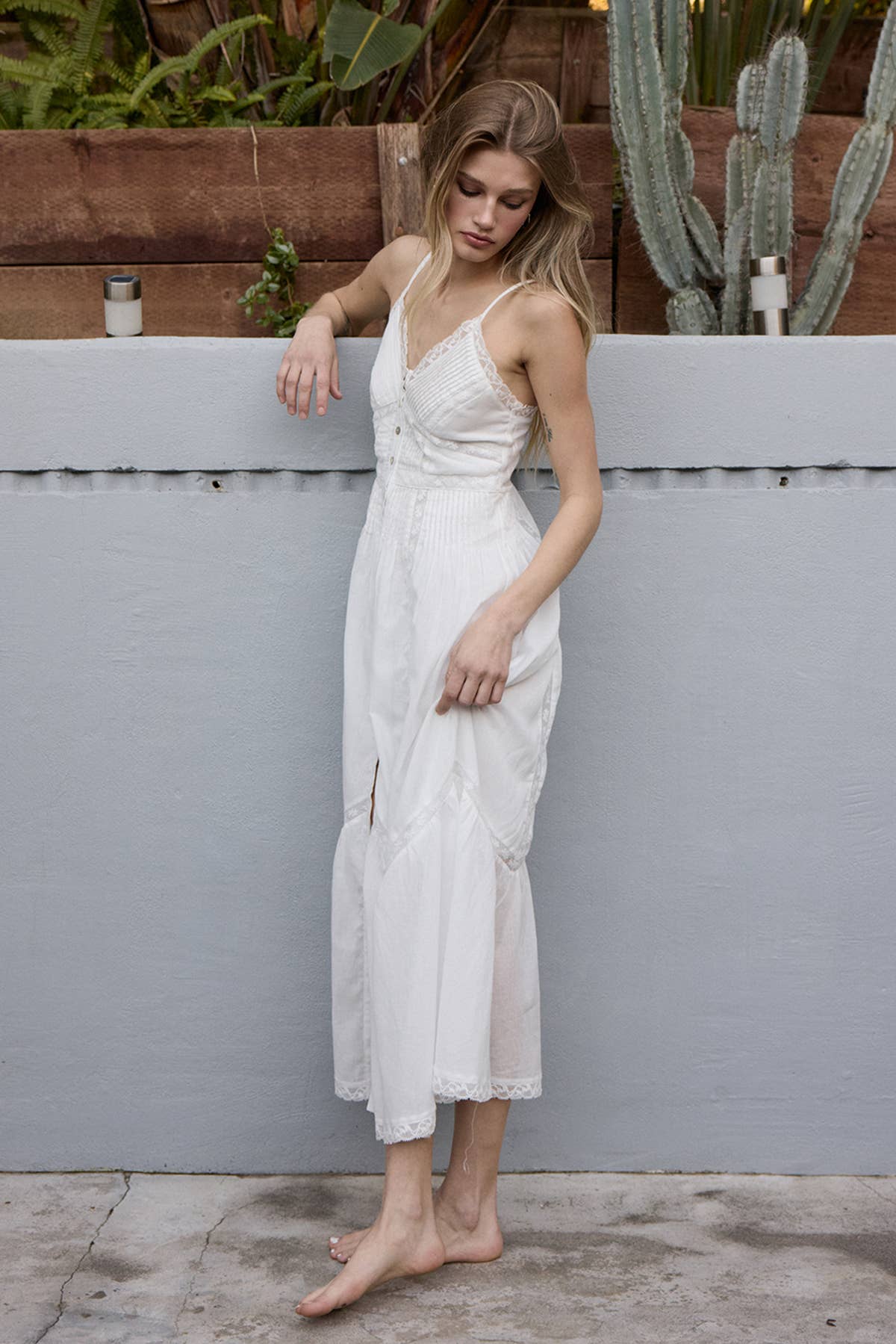 Lace Trim Button-Down Maxi Dress