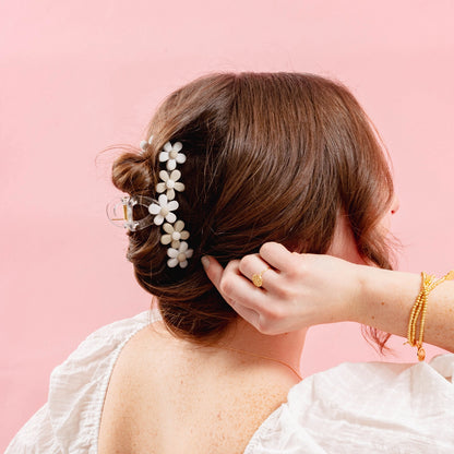 Daisy Tan Clear Claw Hair Clip